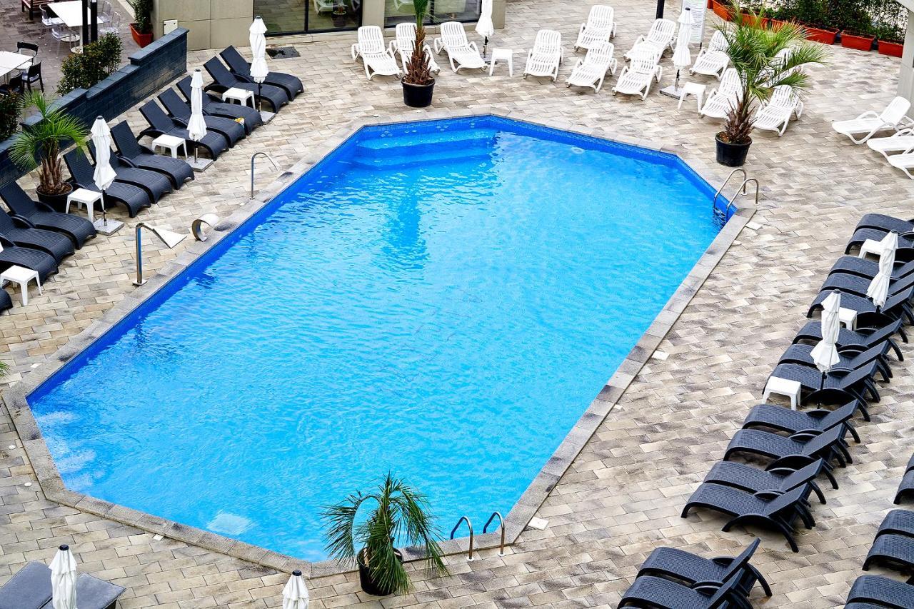 Sonnenstrand Apartment - Spa N Pool Beach Resort Mamaia Exteriör bild